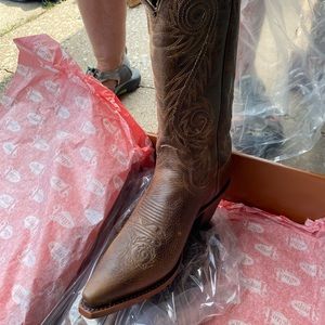 Justin ladies Cowboy boots, size 7.5